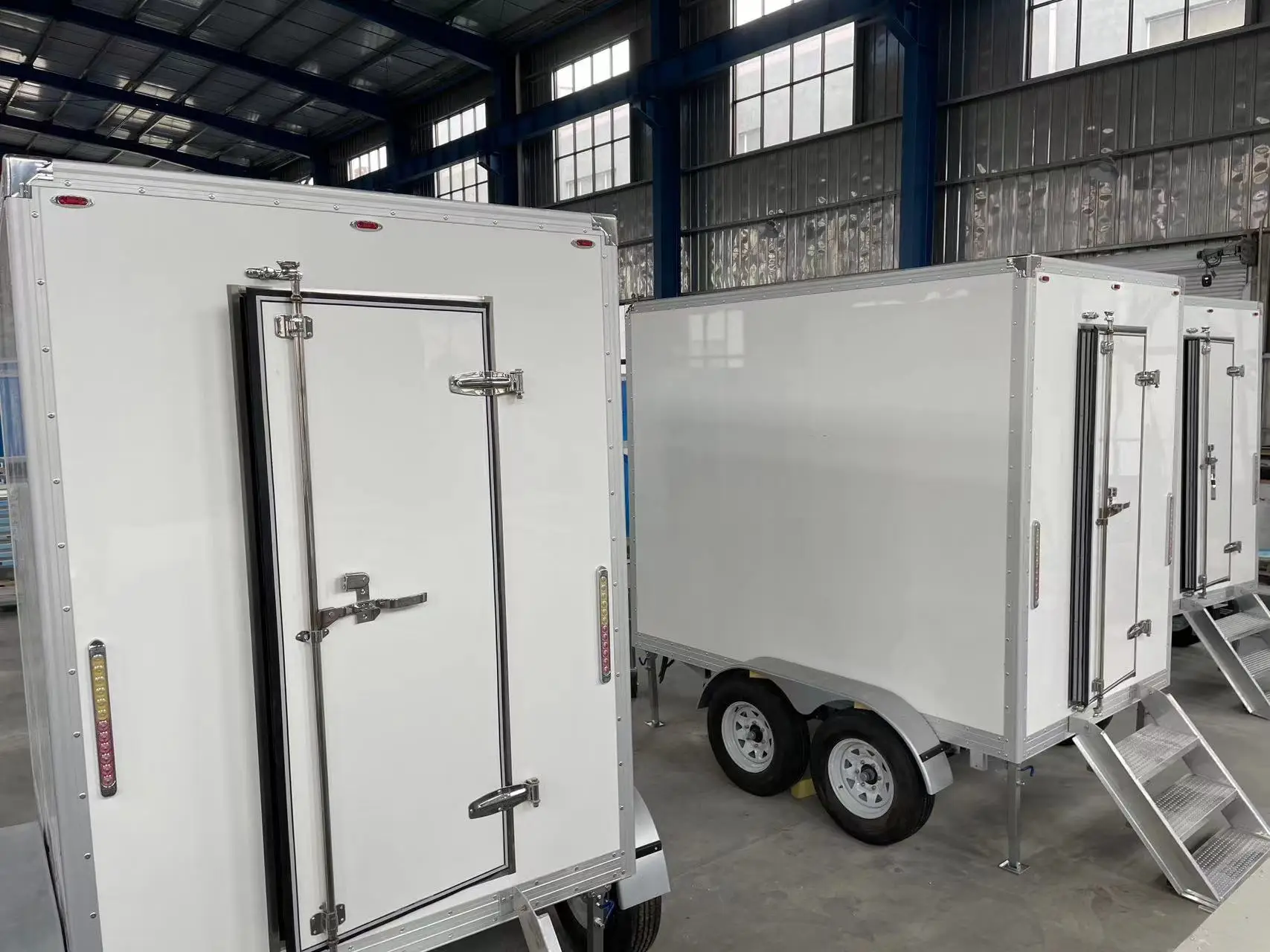 New freezer refrigeration trailer box portable cold room cool room trailer food truck