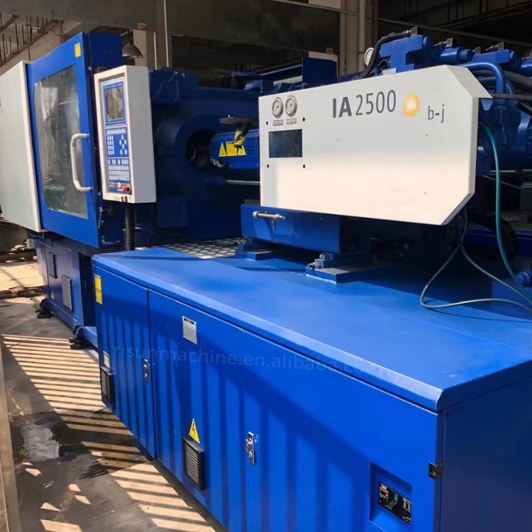 Haitian IA 2500 Toothbrush making used double color plastic injection machinery with free toothbrush mold