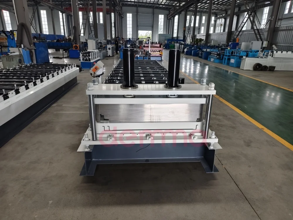 PU sandwich panel making machine Production Line Steel PU Foam Sandwich Panel System Roof Wall Panel Making Machine