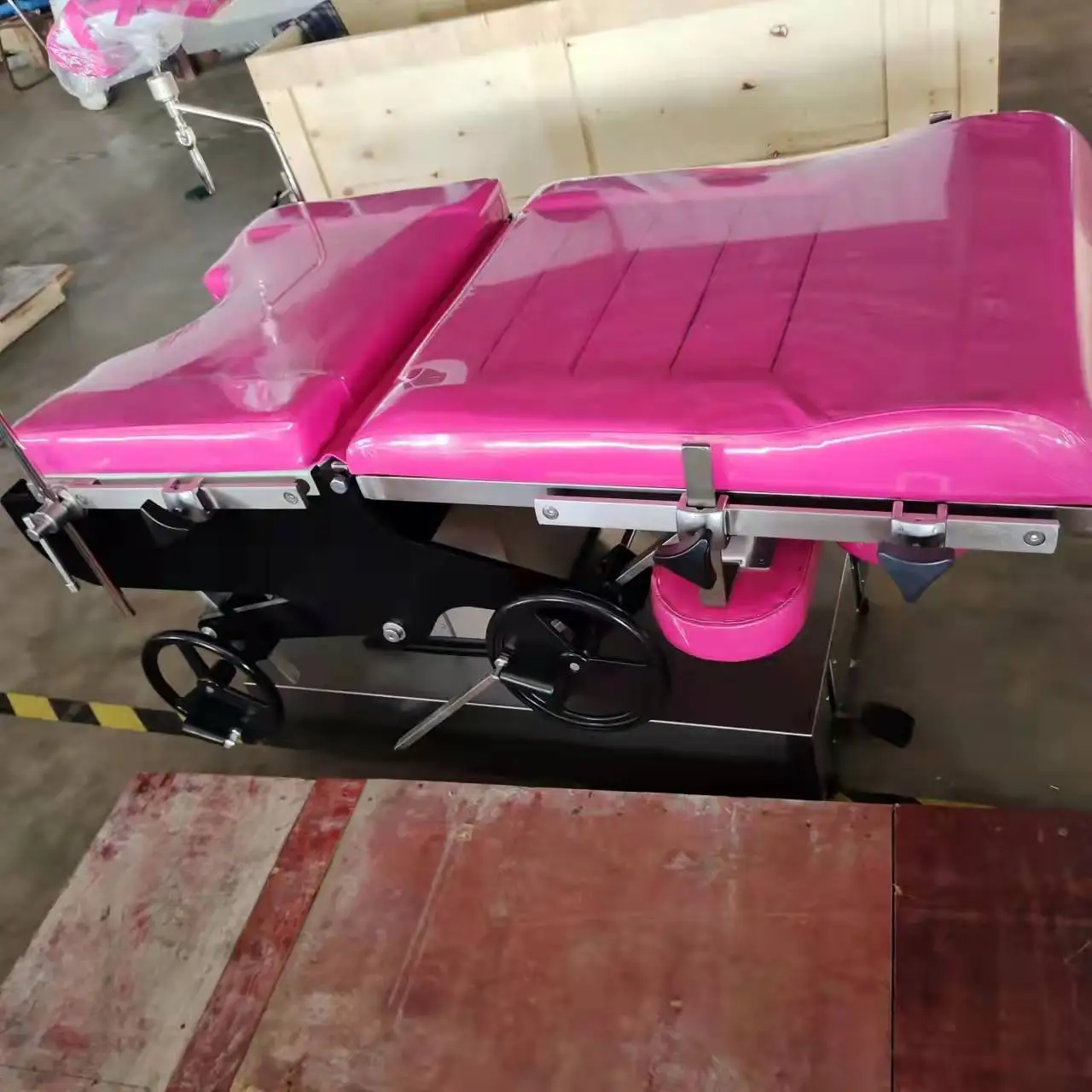 Universal General Portable Manual Medical Ot Hydraulic Obstetric Gynecology Surgery Operating Surgical Exam Bed Table