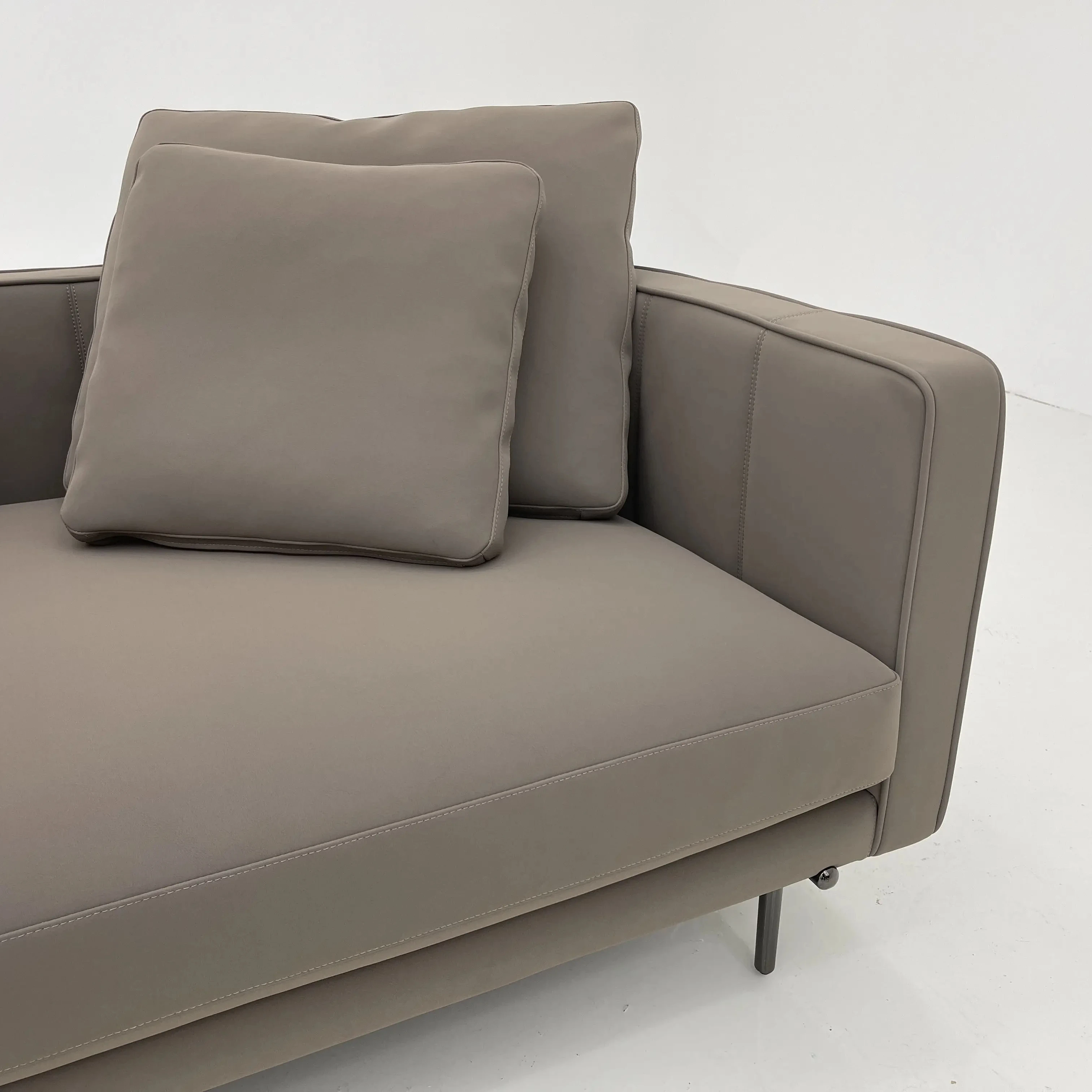 Designer Crafted Italian Leather Sofa Set Luxury Style for Modern Living Spaces and Villas Elegance and Comfort