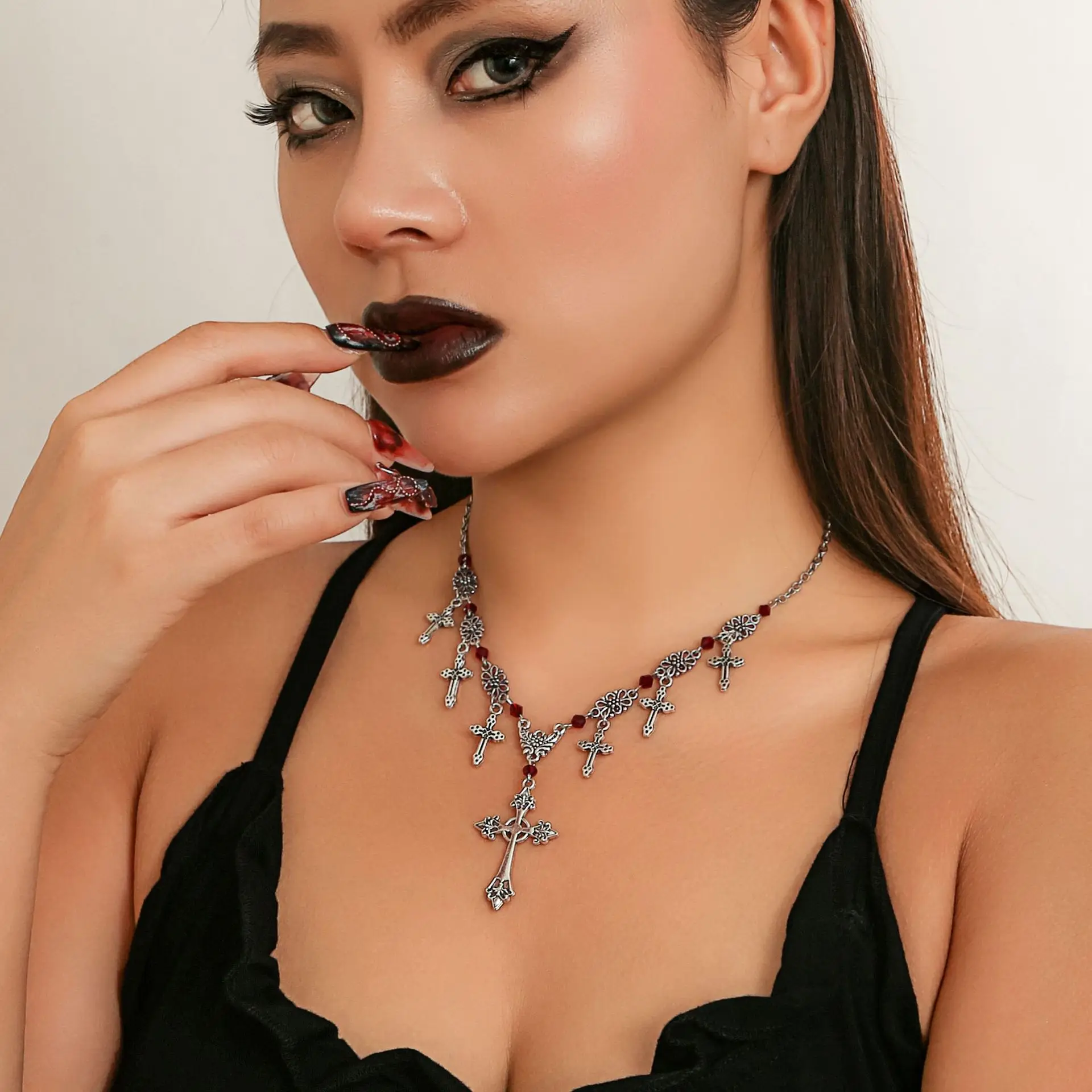 New Trendy Gothic Style Cross Black Plated Metallic Collar Choker Chain Necklaces Halloween Pendant Necklaces Jewelry