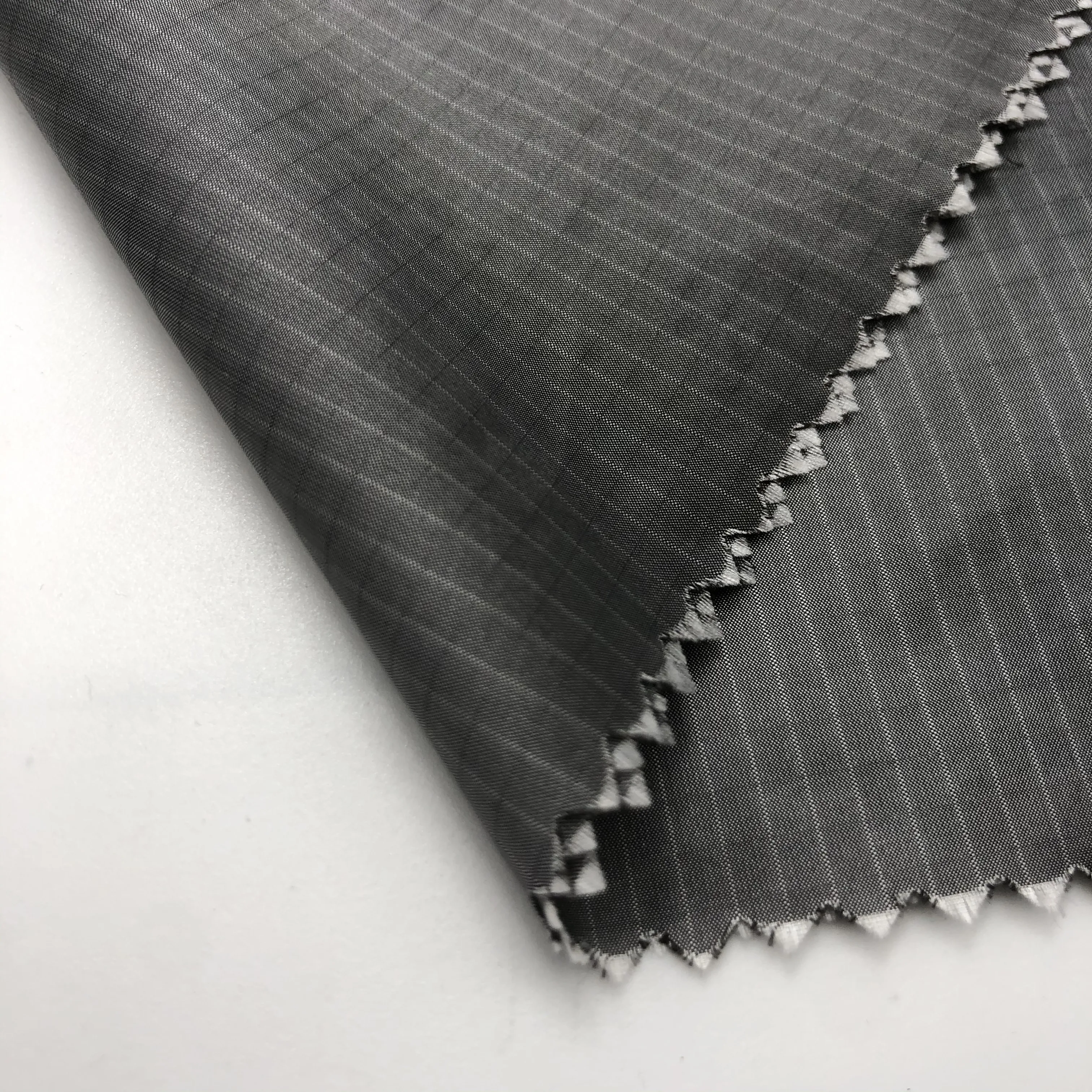 Graphene Spring Yafang Plaid Fabric  Conductive Thermal Storage Functional Down Jacket Lining Fabric