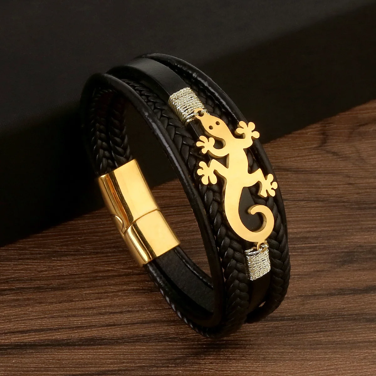 Vintage Punk Leather Hand Bracelet Lizard Anime Charm Bracelet With Stainless Steel Magnet Clasp Braided Leather Bracelet