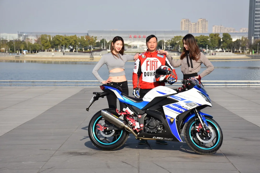 China Sinski motorcycle best selling adventure motorcycle 150CC/200CC/250CC/400CC electric motorcycles