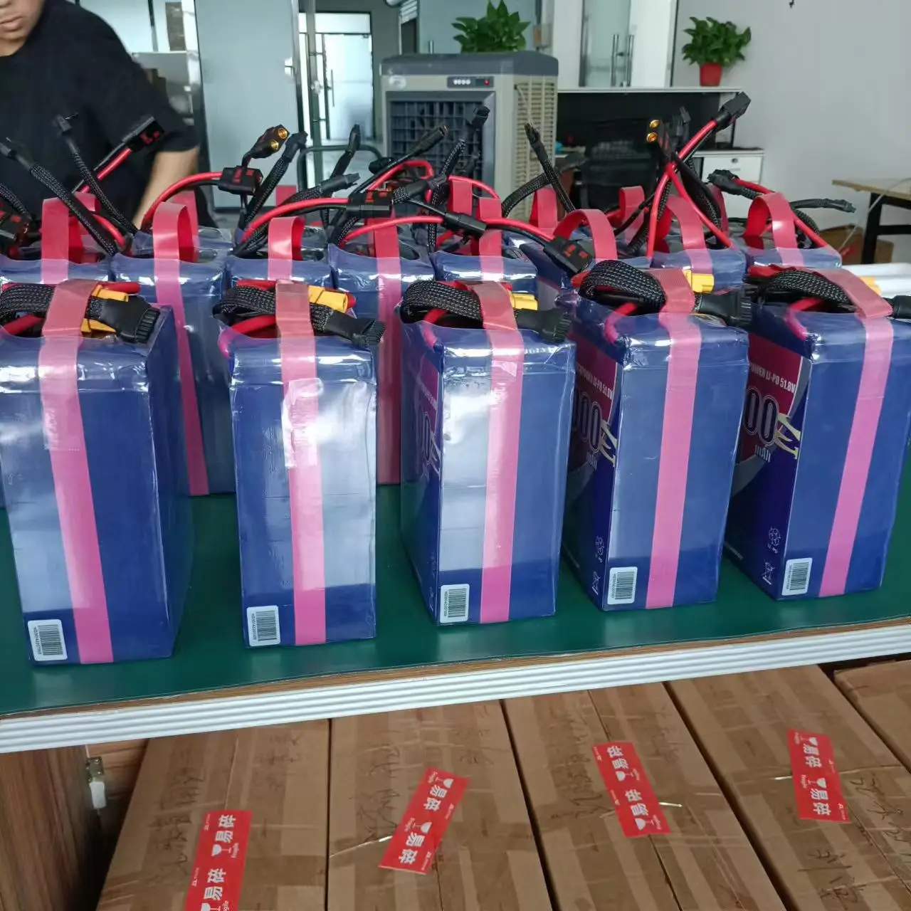 Новая технология перезаряжаемый твердотельный Lipo 6S 12S 13S 14S 24S 16000 мАч 22000 27000 30000 Дрон с длительным сроком службы