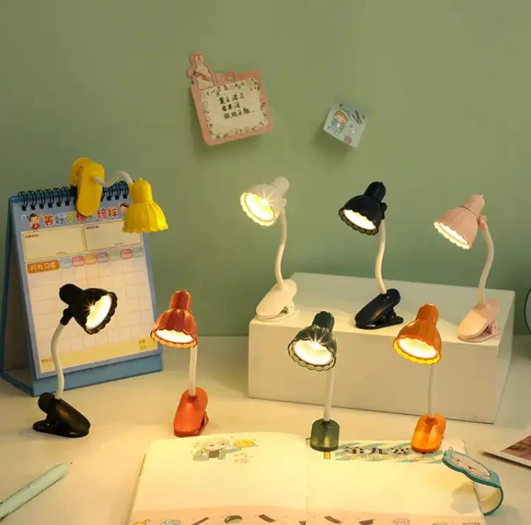 New mini portable clip small desk lamp random Angle rotation free bending small book clip night light