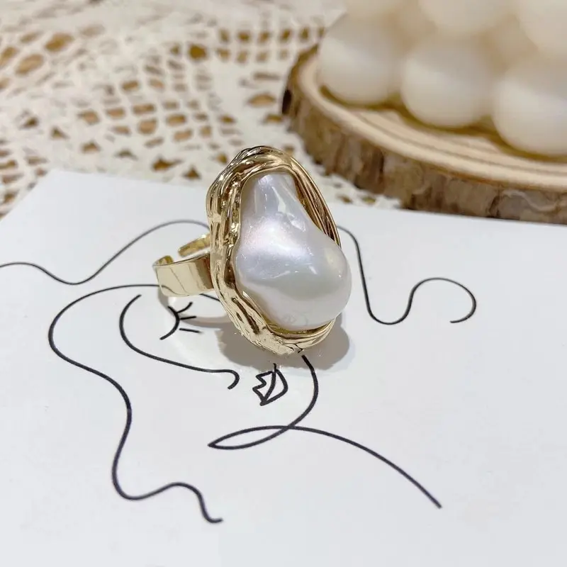 Modern Ladies Fashion Tarnish Free Gold Adjustable Big Freshwater Baroque Pearl Ring