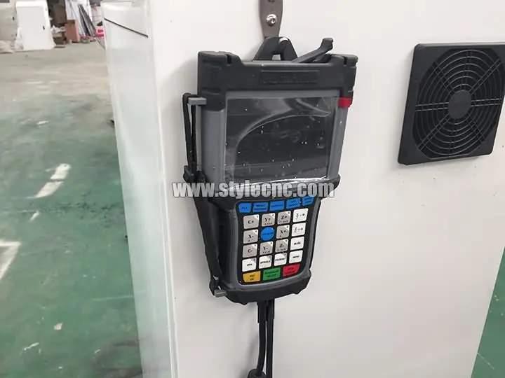 SMALL CNC Router Machine with ATC System