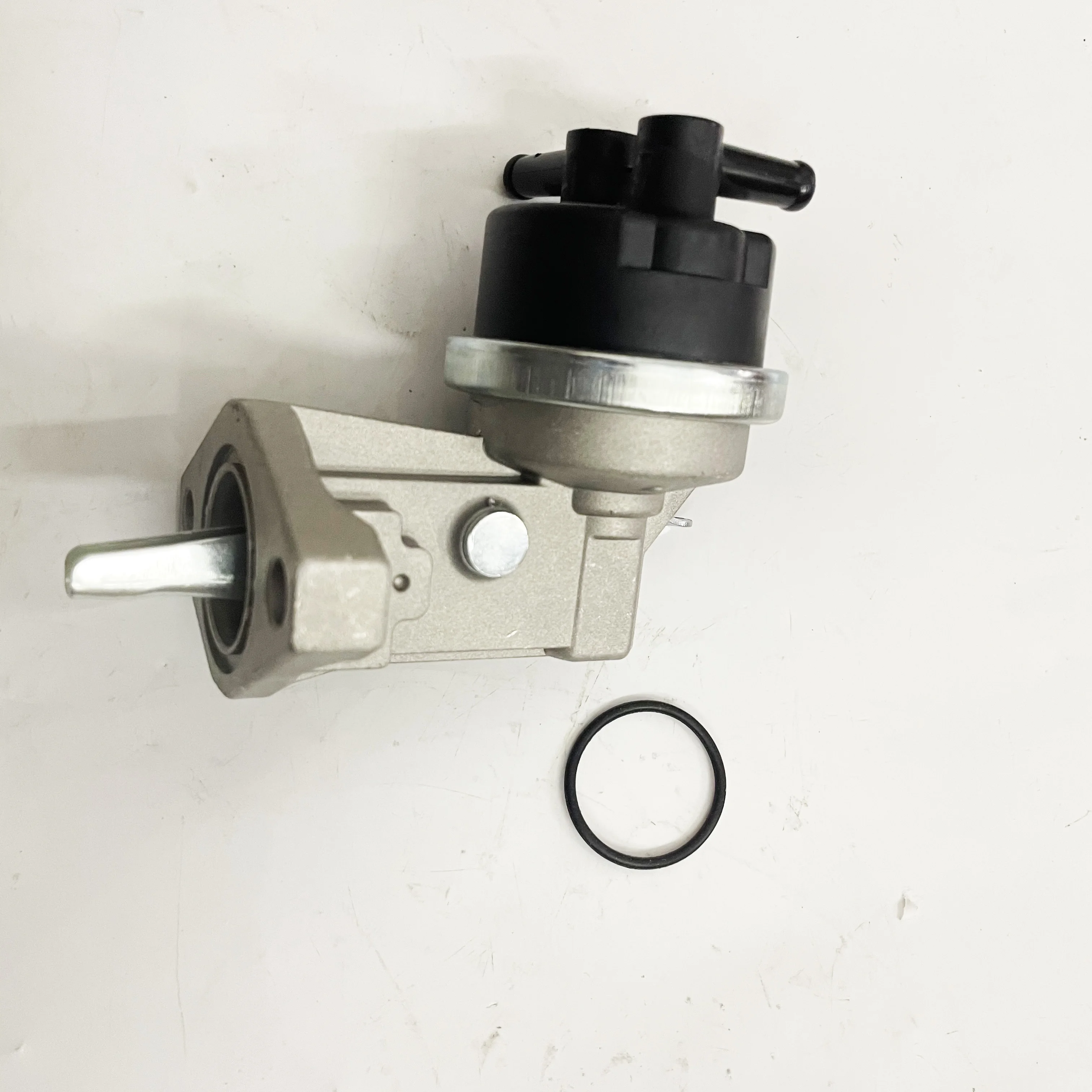 High quality L512 L514 fuel pump RE502513