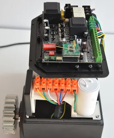 Sliding gate motor control board with onboard bleutooth chip socket