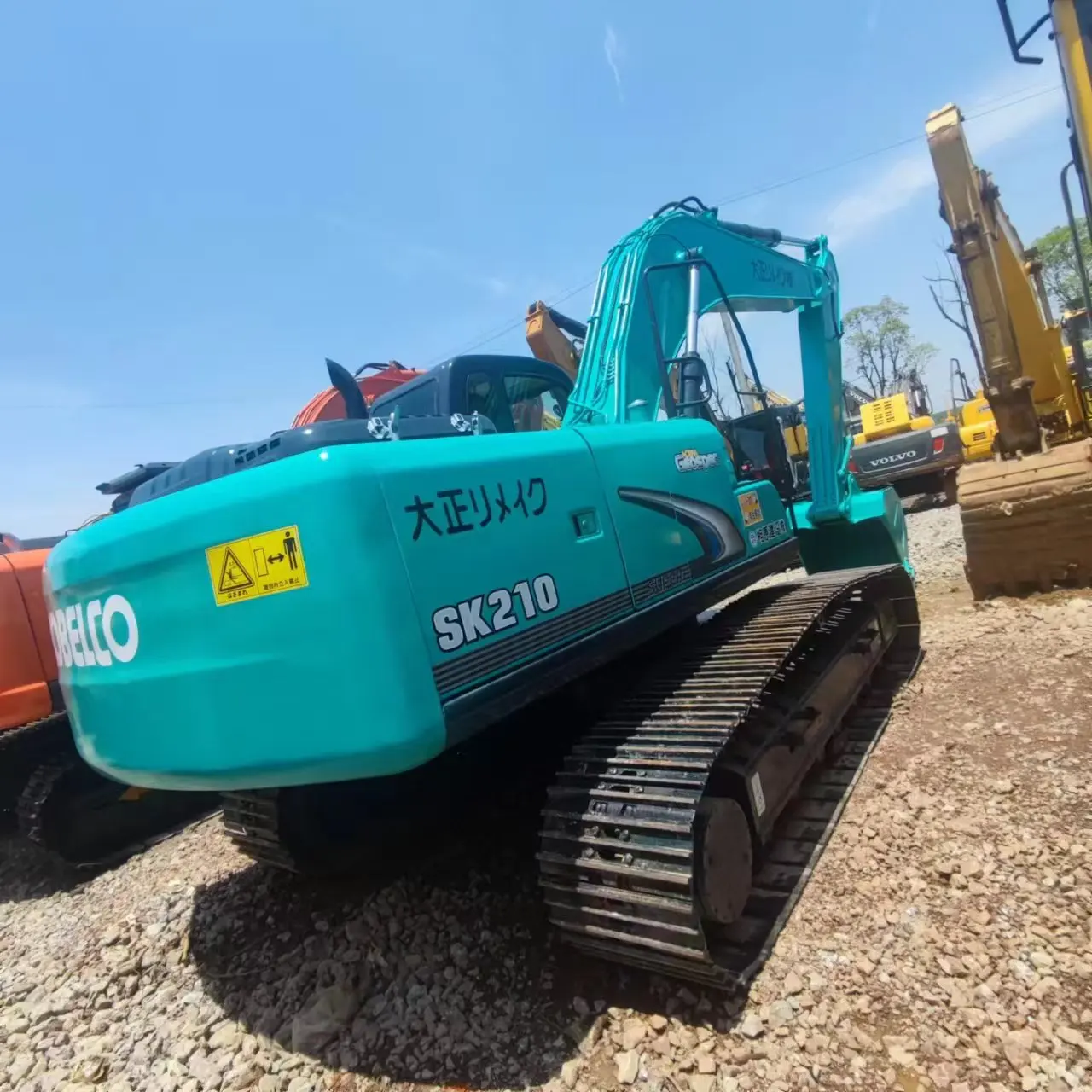 Экскаватор гидравлический гусеничный японский оригинальный Kobelco 210 200 240 260 двигатель сельскохозяйственный горный экскаватор для продажи