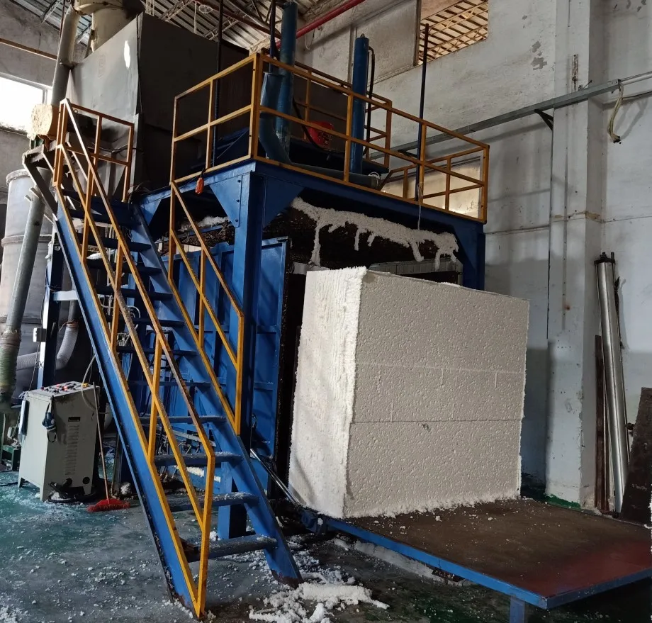 Матрас с ребондированной пеной для изготовления пены используемой диванных подушек и поролоновых