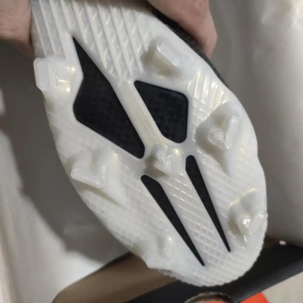 
2020 new factory direct brand mens ghosted football soccer shoes cleats X 20.1 football soccer shoes boots 