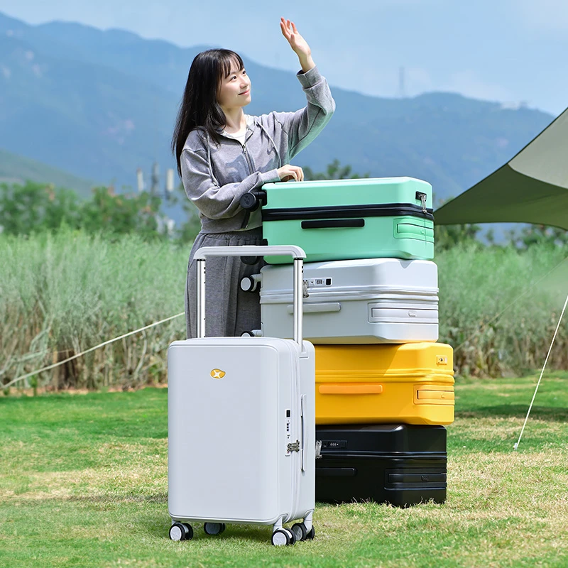 Multicolor 100% PC Hard Shell Business Luggage With Double Row Silent Universal Wheels USB Charging Trolley Suitcase