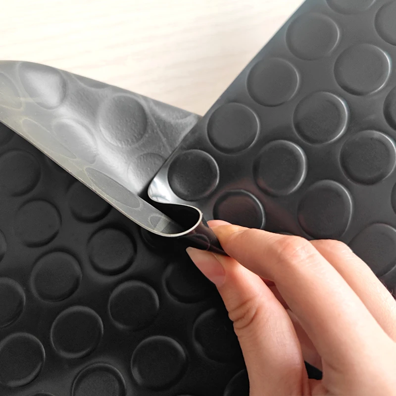 Black coin indoor outdoor floor  rubber mat in roll