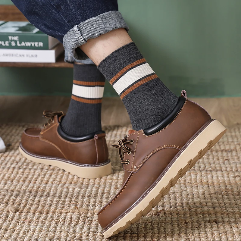 green Cotton Men Socks Manufacturer Sport Athletic Crew Socks Cheap Custom Logo Cycling Terry Socks