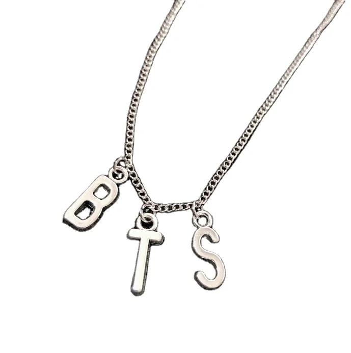 Sweet cool girl style necklace female light luxury niche design collarbone chain hexagram butterfly neck chain