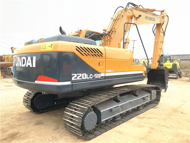 Used Hyundai excavators 220LC-9R 220LC-9S 225LC-9T 215LC-9T crawler excavator for sale in shanghai