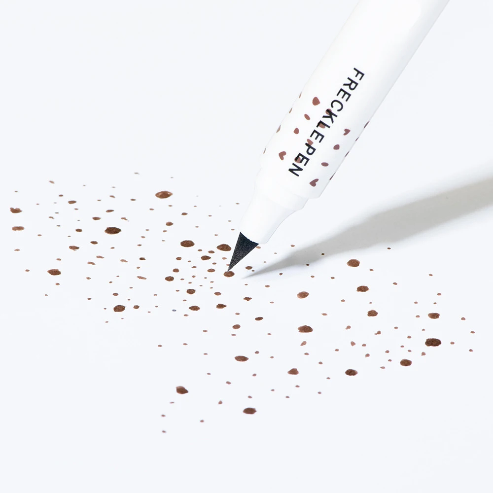 2 Colors Natural Freckle Dot Pen Quick Dry Waterproof Beauty Makeup with Easy Color Embellishment Liquid Form