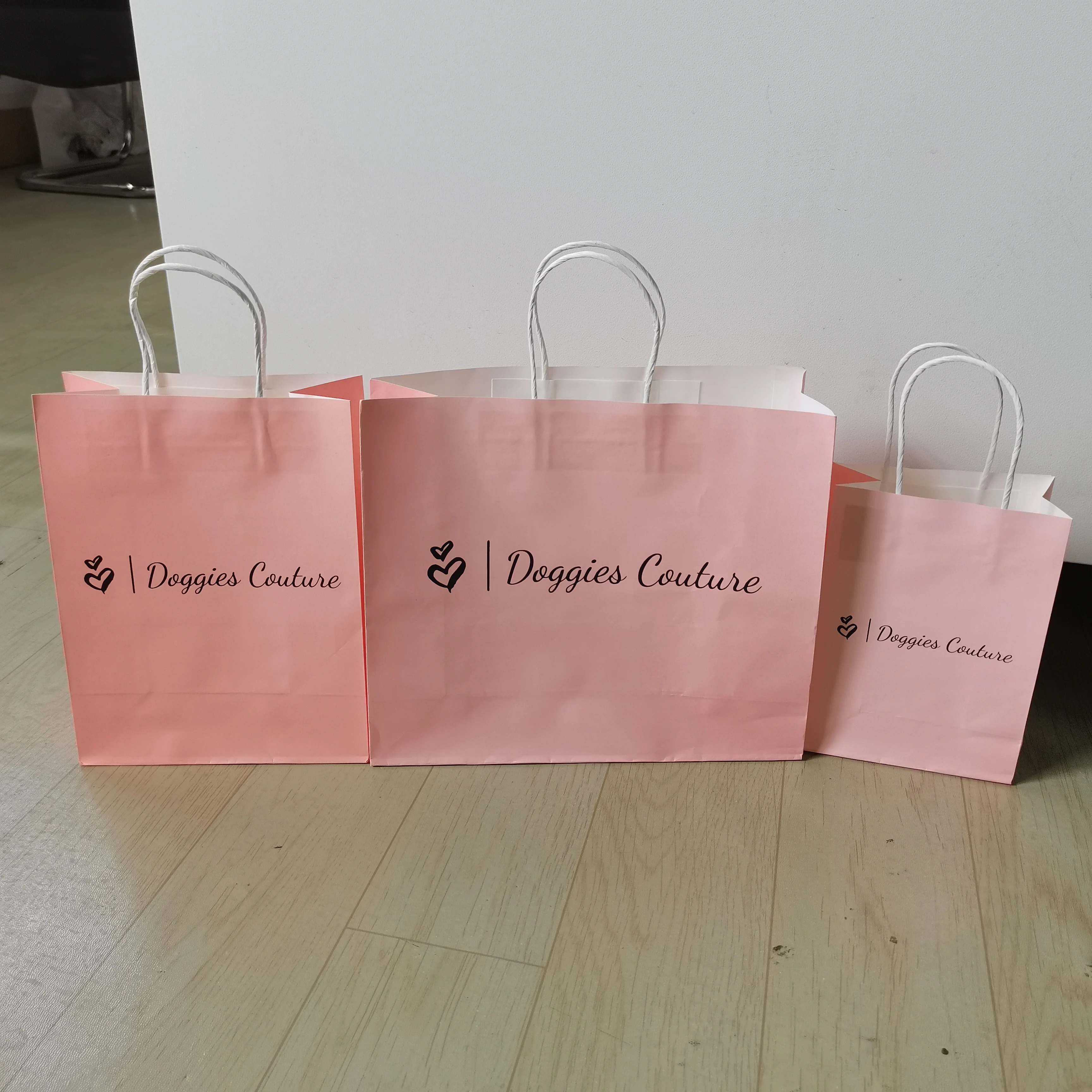 Wholesale Kraft Paper Bag Gift Shopping Paper Bag With Logo For Clothing Custom Packaging Bag