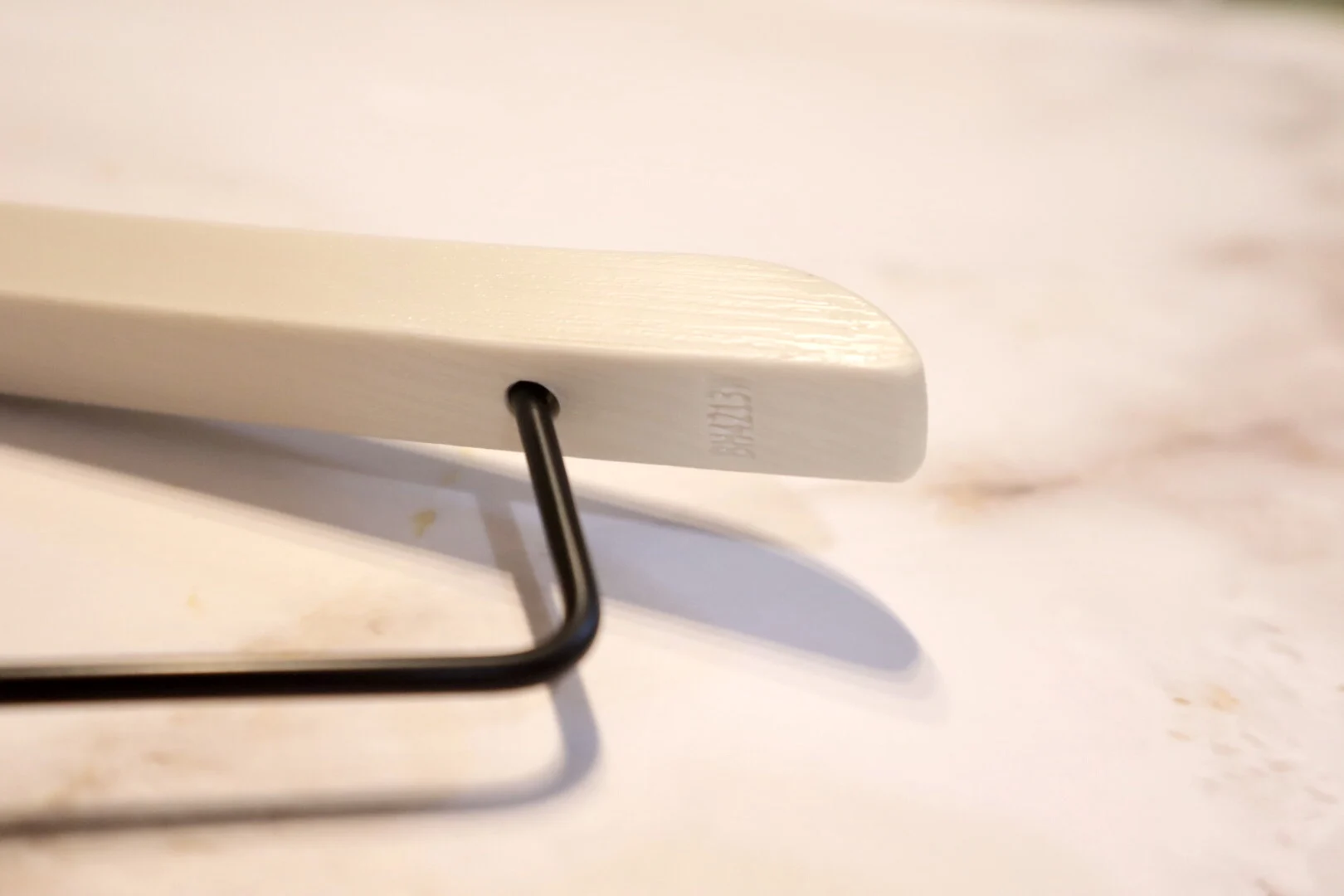 Small Lots 100 Pieces Available Japan Beige Gray Dark Brown Socks Plastic Men Clothes Hangers With Clips