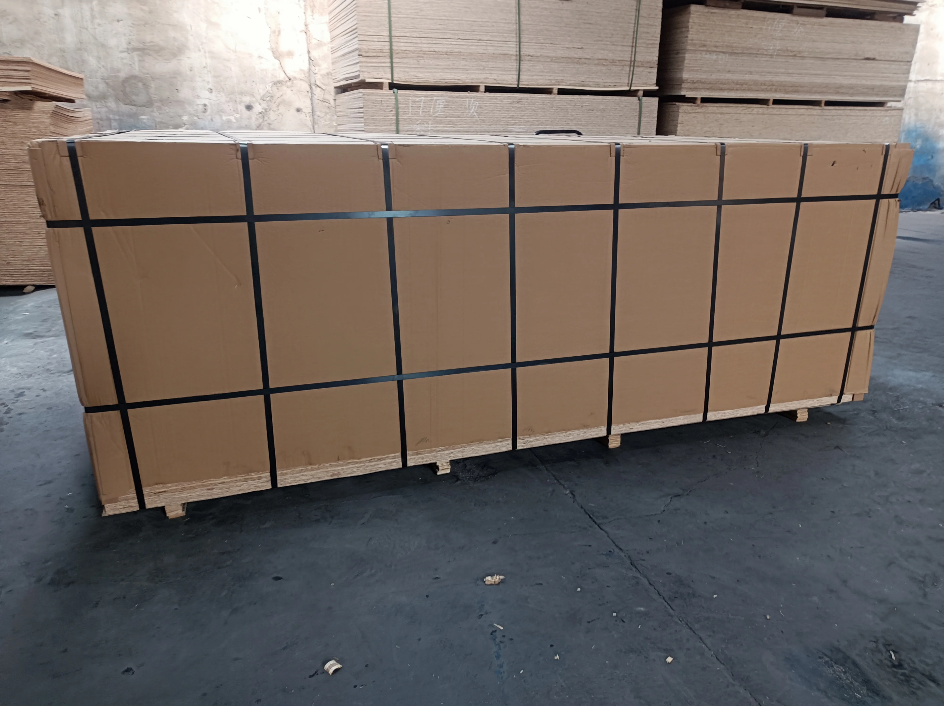 Лидер продаж OSB 3 1220x2440 мм водонепроницаемая ориентированная нить для дома