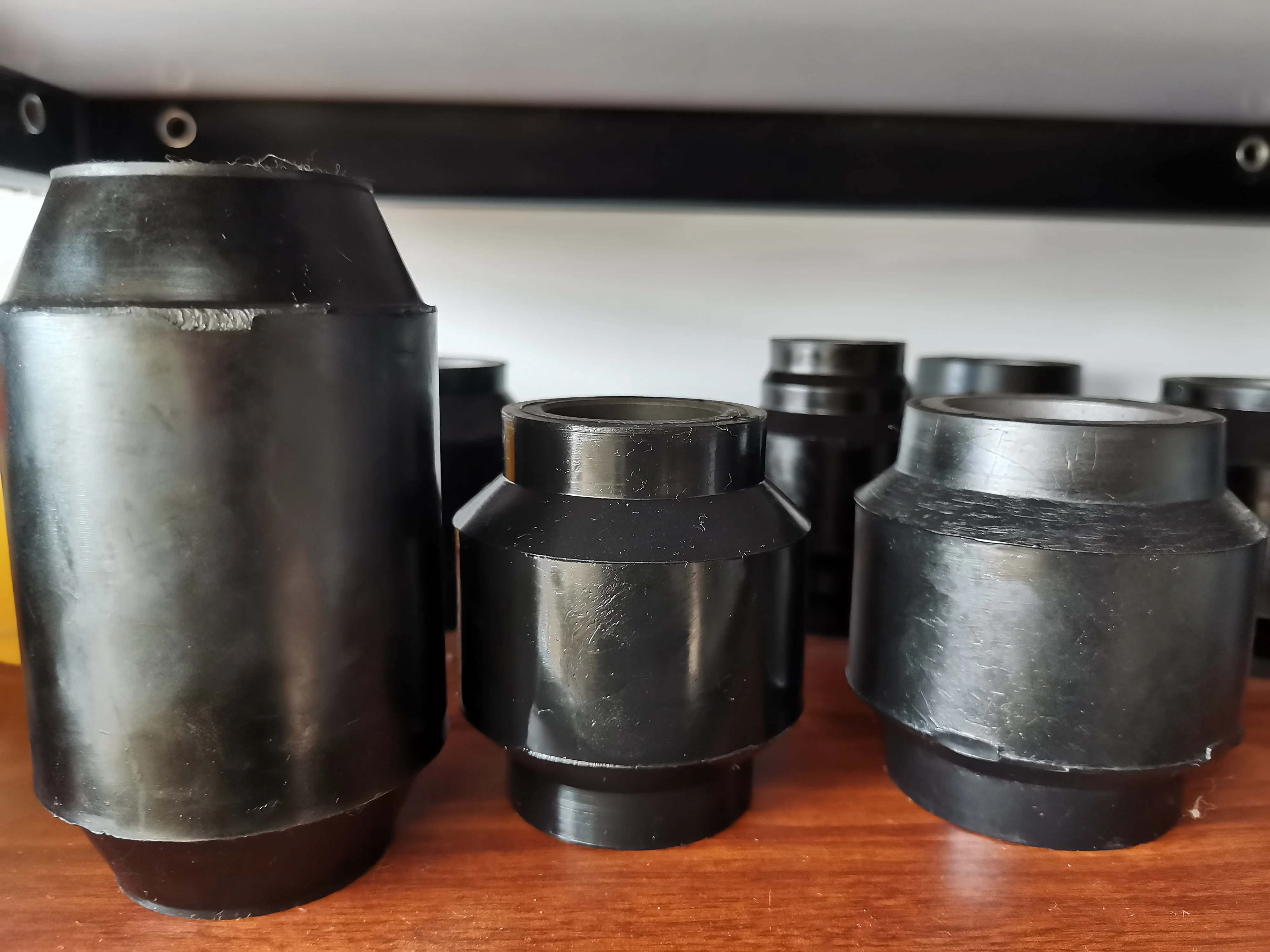 Rubber Bushing Metal Bush Suspension   BUSH  SPRING  car rubber mount 18MM16MM