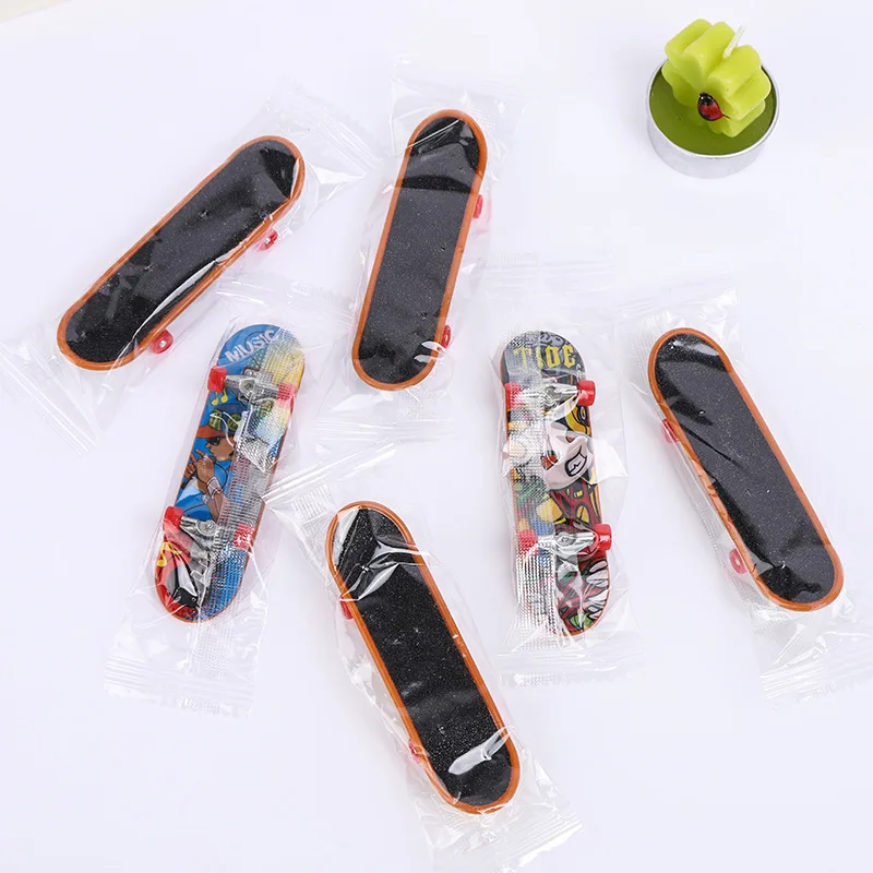 Multicolor Frosted Finger Board Skateboard Toys Alloy Mini Finger Skateboard Fidget Toys for Kids Adult Decompression