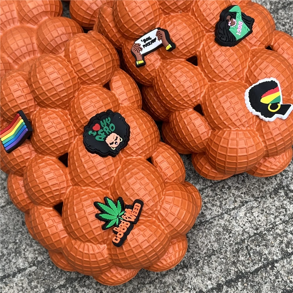 Дешевые шлепанцы с пузырьками для женщин и мужчин модные улицы из ЭВА унисекс