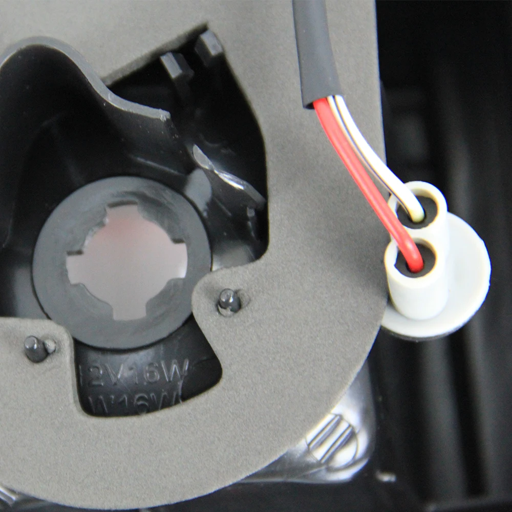 hiace parts 000467 hiace led tail light led tail lamp for hiace commuter quantum