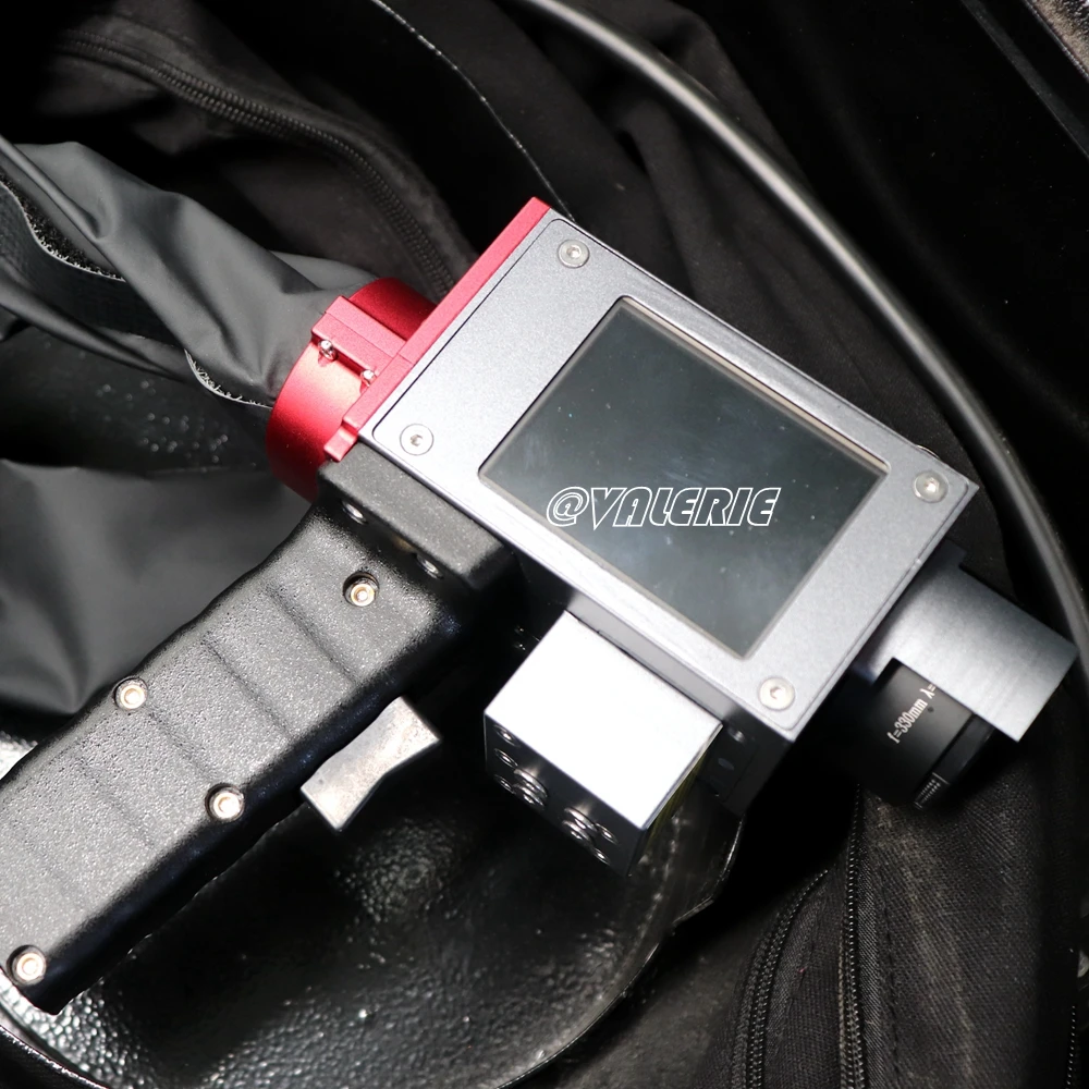 300W pulse laser cleaning machine for aluminum parts automobile oil rust remove