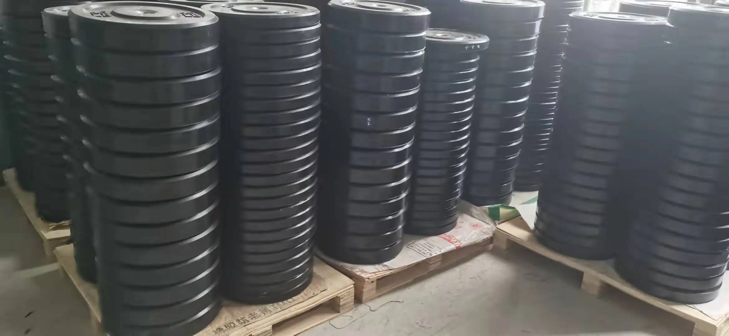 BLACK BUMPER PLATES.jpg