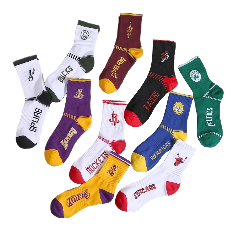 Men cotton sweat-absorbent socks manufacturers compression socks custom logo basketball socks