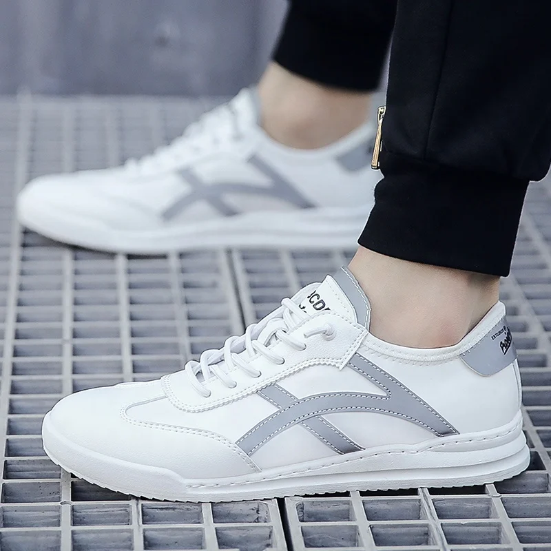 
Lighted mens casual flat shoes sneakers in leather 2020 1 pair for wholesale 