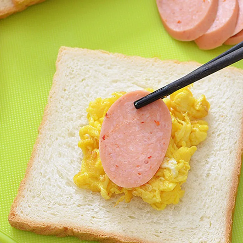 Little Bear Shape Sandwich Mold Bread Biscuits Embossed Device Cake Mold Maker DIY Mold Cutter kitchen breakfast accessories