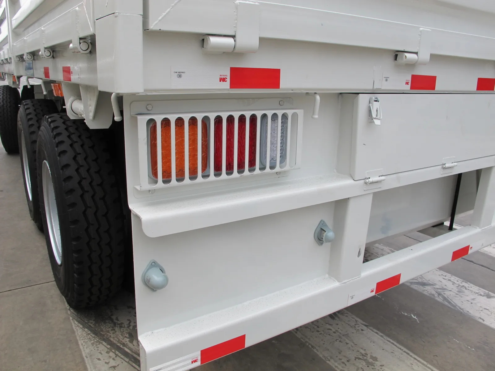 Hot selling high quality 3 Axle Draw Bar Fence Full Trailer 40-100 tons Drawbar Towing Dolly Full Truck Trailer With Fence Stake