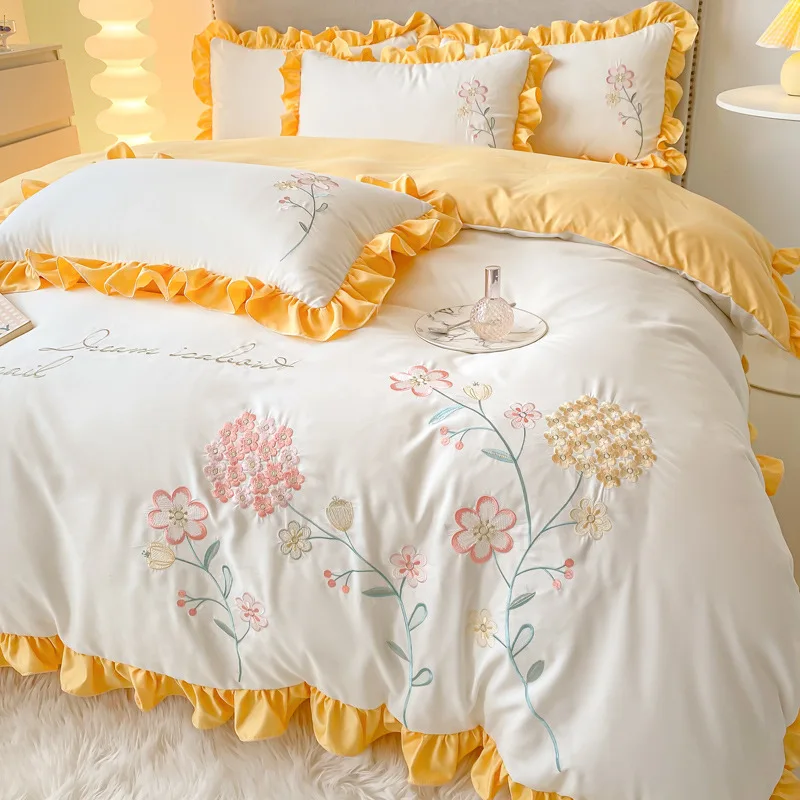 Sunny Textile Four-pieces Washed Cotton Duvet Cover Set Cotton Embroidery Bedding Set