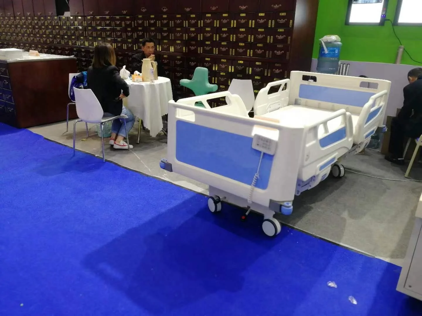 Side rails for hospital bed Medical bed guard rail for sale Plastic made bed side rail