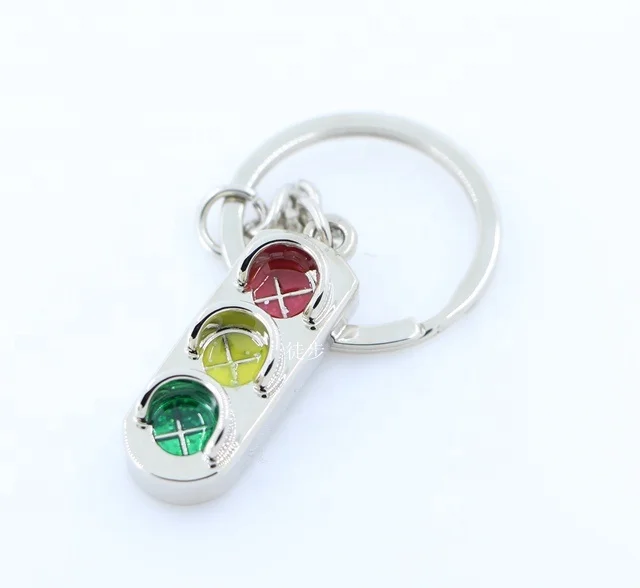 Traffic Light Keychain Traffic Signal Light Model Keyring Creative Polished Chrome Automotive Accessories Key Chain