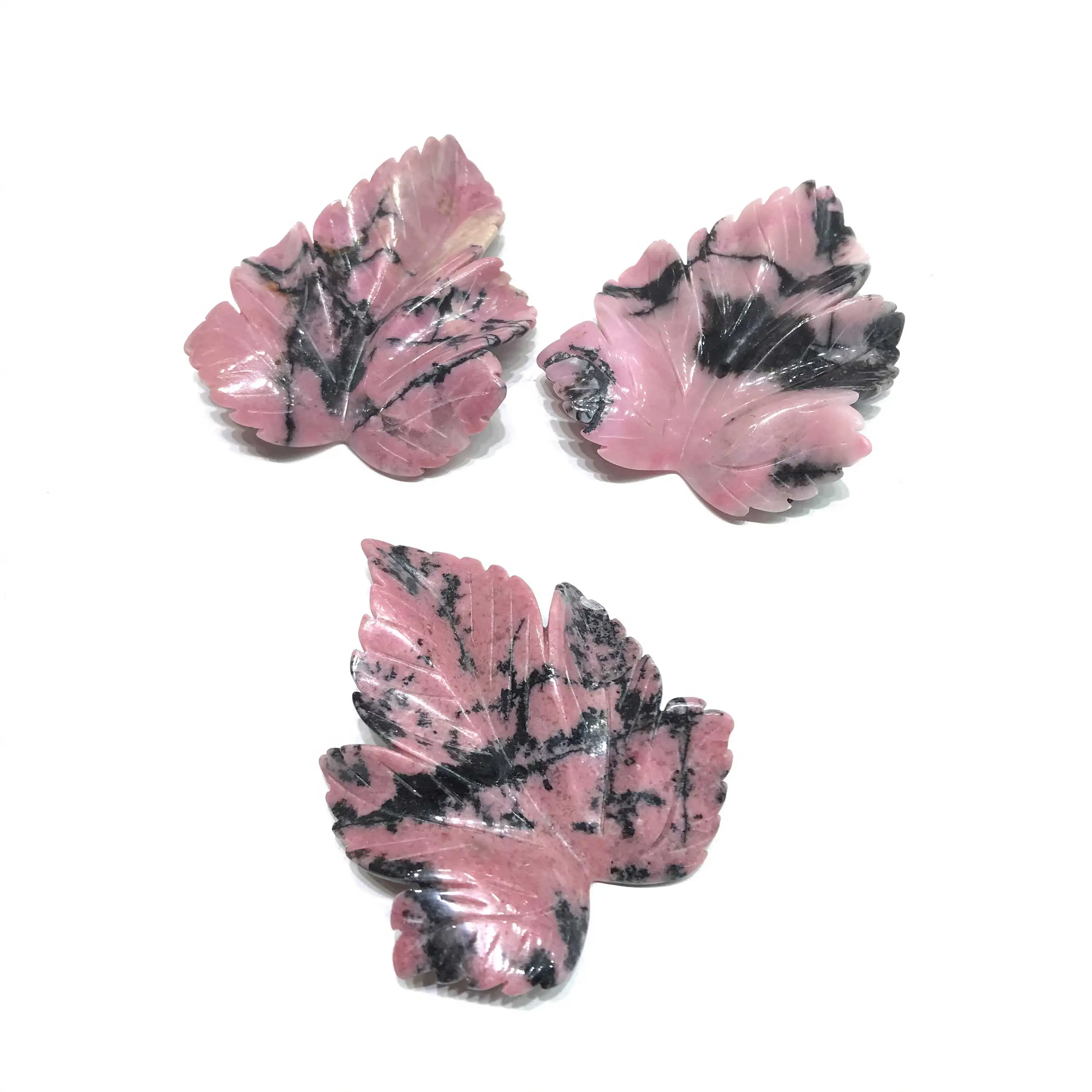 Natural Hand Carved Black Pink Rhodonite Crystal Leaf Carvings With Hole For Gift Decoration