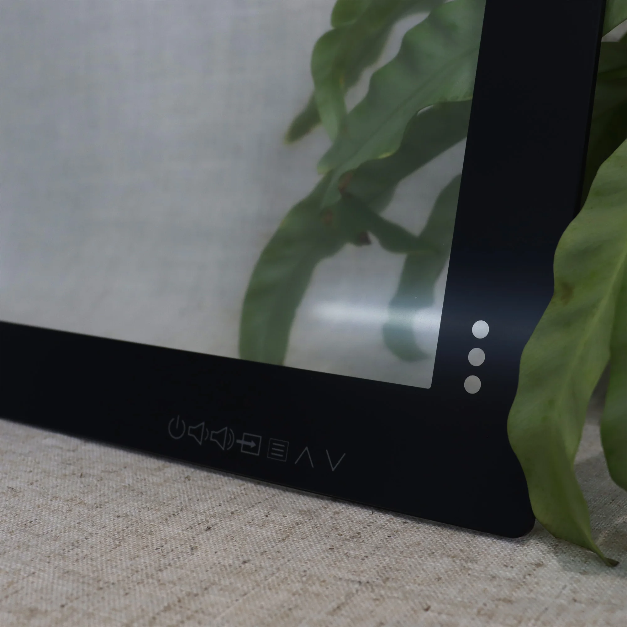 China manufacturer supply LED LCD TV screen protector tempered AG glass with CNC grinding edge