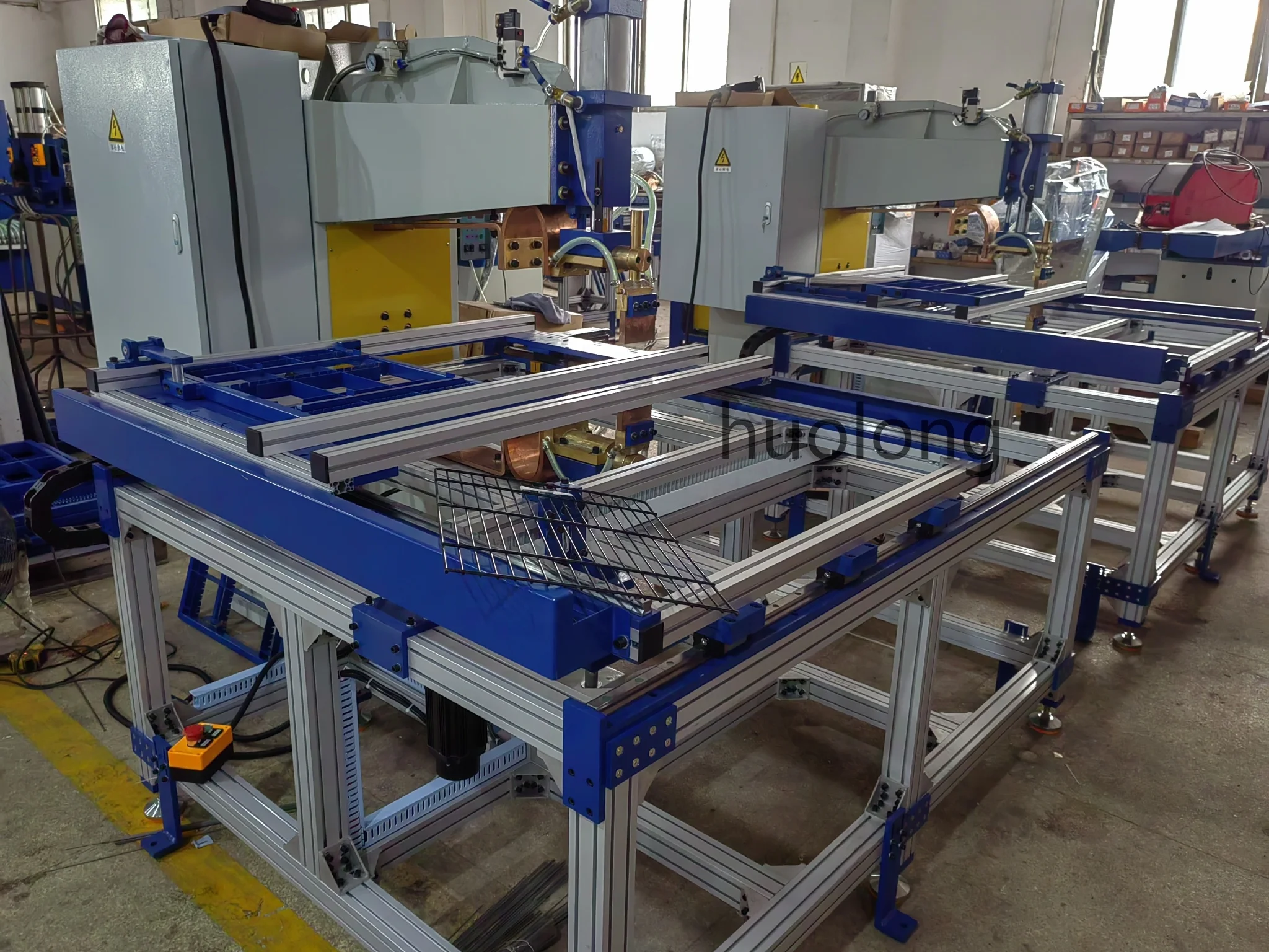 automatic xy Spot Point Welding Machine can be equipped with AC pulse supply