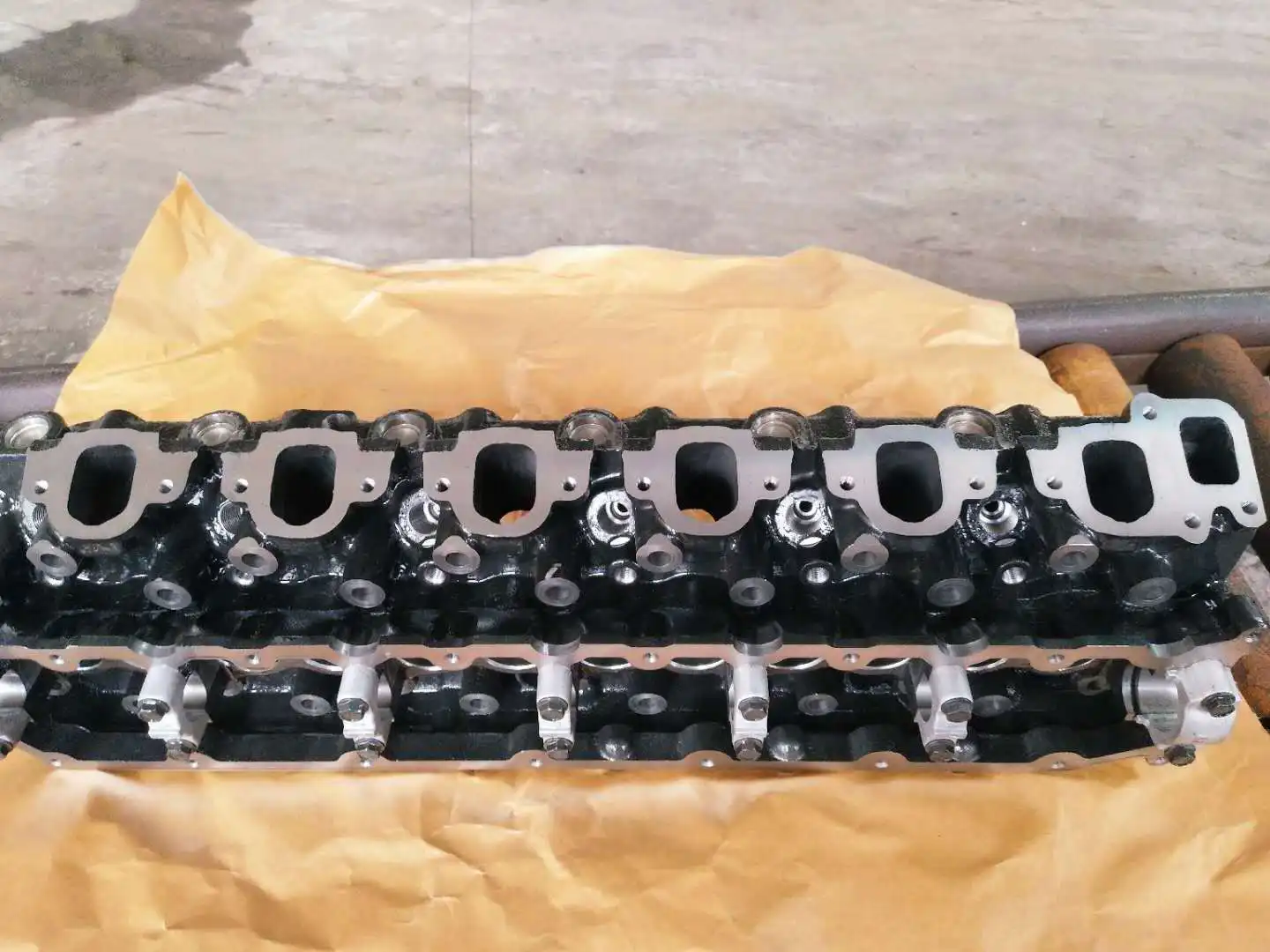 Japanese car diesel engine 1 3.0TD cylinder head 8 valves OEM 11101-17050 11101-17010 for Toyota for HZ cylinder head