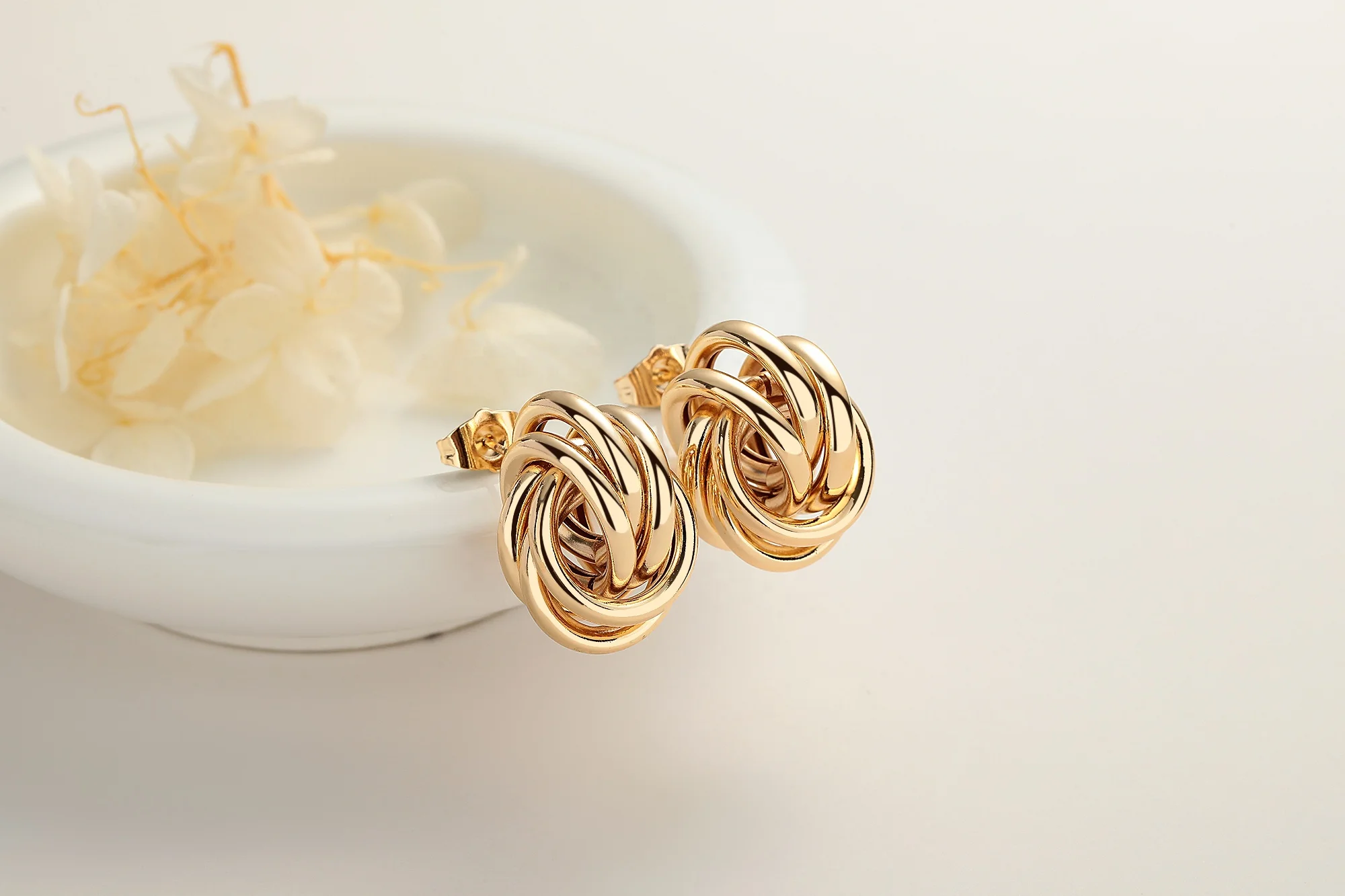 Wholesale Earrings Women 18K Gold Plated Stud  Earrings Fashion Jewelry For Women Bijouterie Joyeria Bisuterias Oro