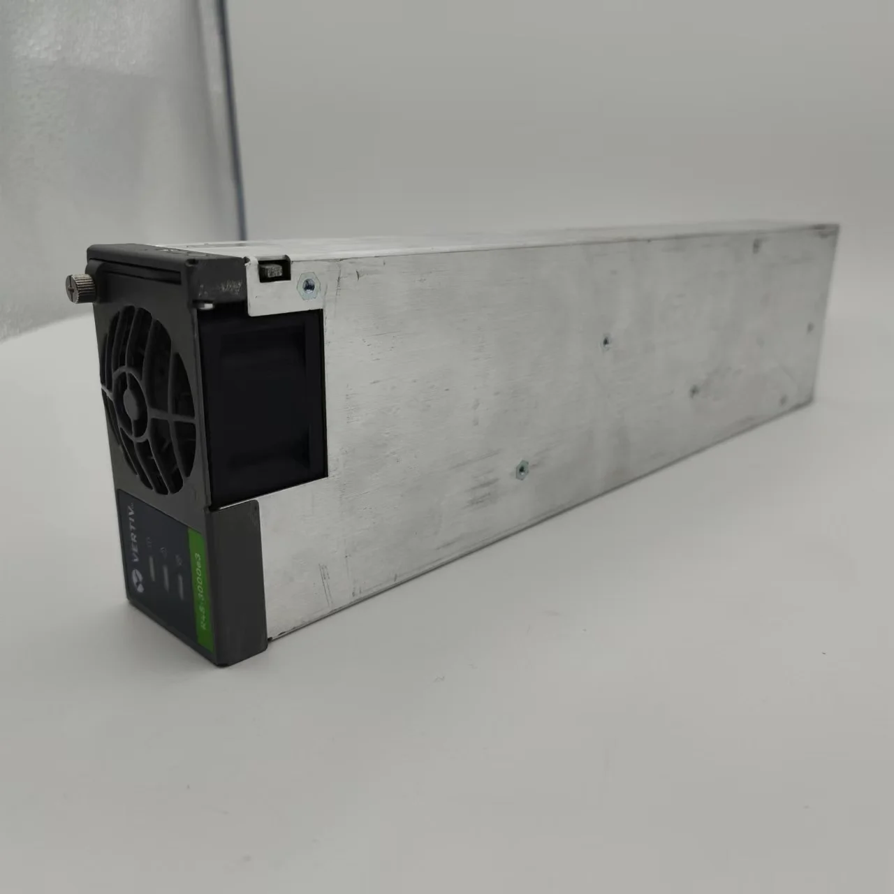 Vertiv Emerson Rectifier R48-3000 e3 Vertiv Power Rectifier R48-3000e3 48v 2000 W Rectifier R48-3000e3