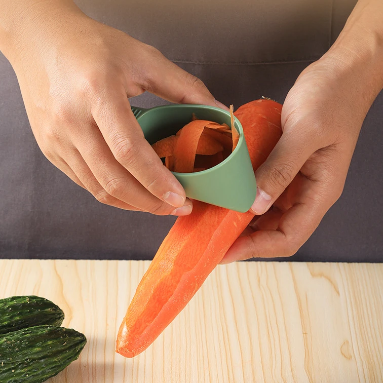 Fruit Peeler With Storage Tube Non-Slip Sharp Blade Peeling Food Grade Cucumbers Carrots  Restaurant Vegetable Kitchen Tool