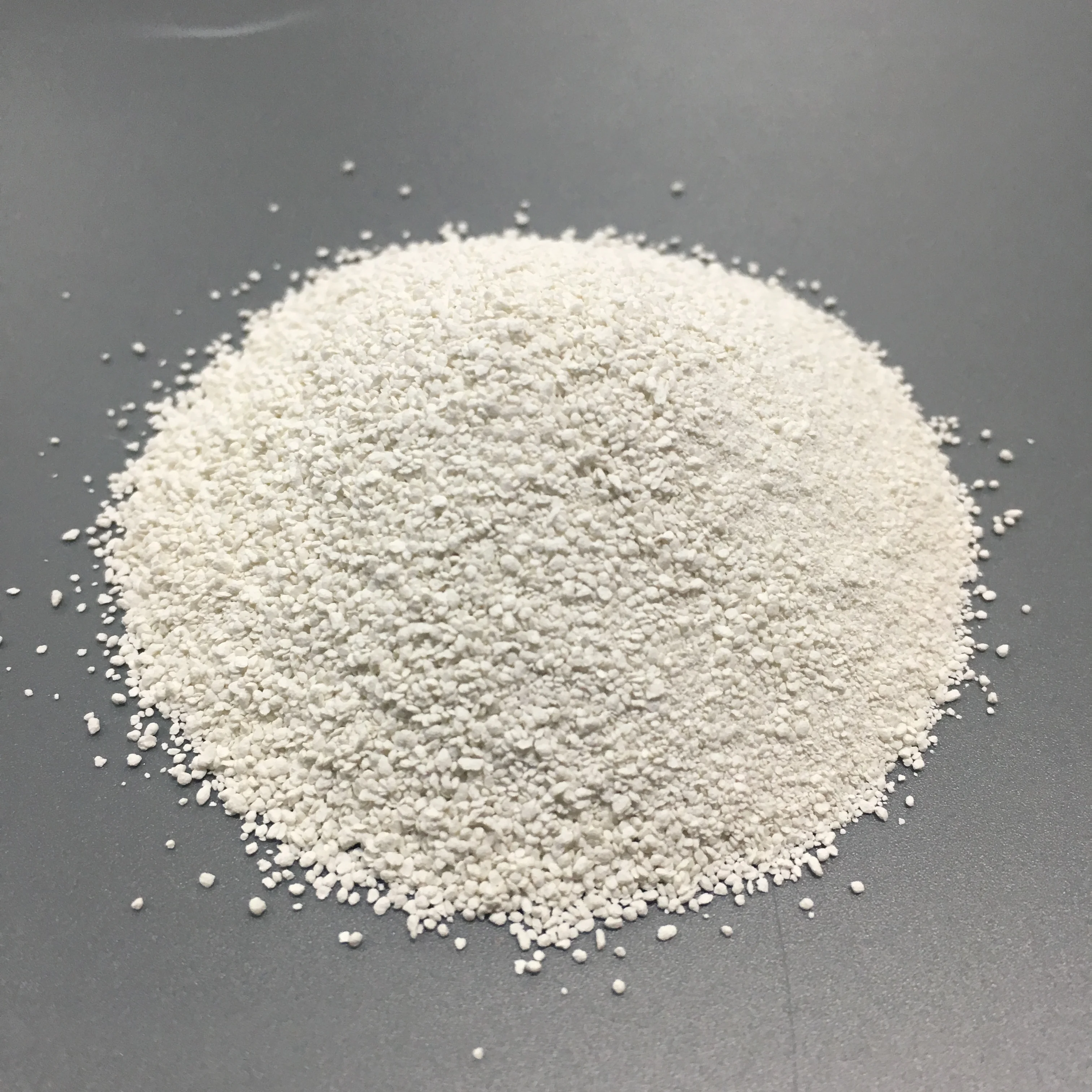 
Calcium hypochlorite 70% 65% bleaching powder for water treatment 