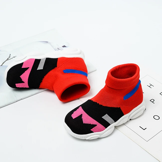 Wholesale Casual Fashion Lovely Child Sneakers Breathable Anti-slip Knitted Shoe for Kids