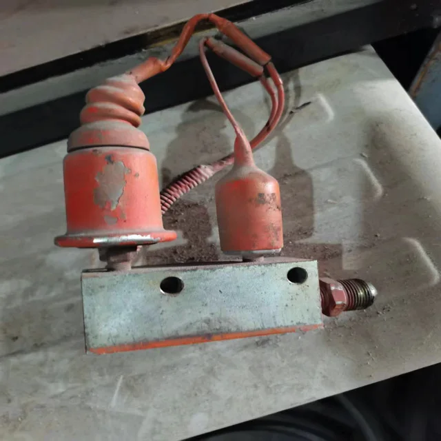 Kobelcoo RK-250-III press sensor with small valve